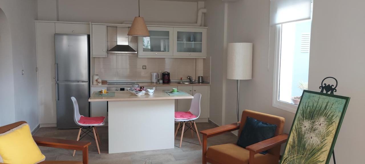Aqua Apartment Artemida  Luaran gambar